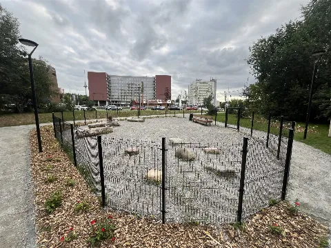 Pilaitės pr. šunų vedžiojimo aikštelė, Vilnius
